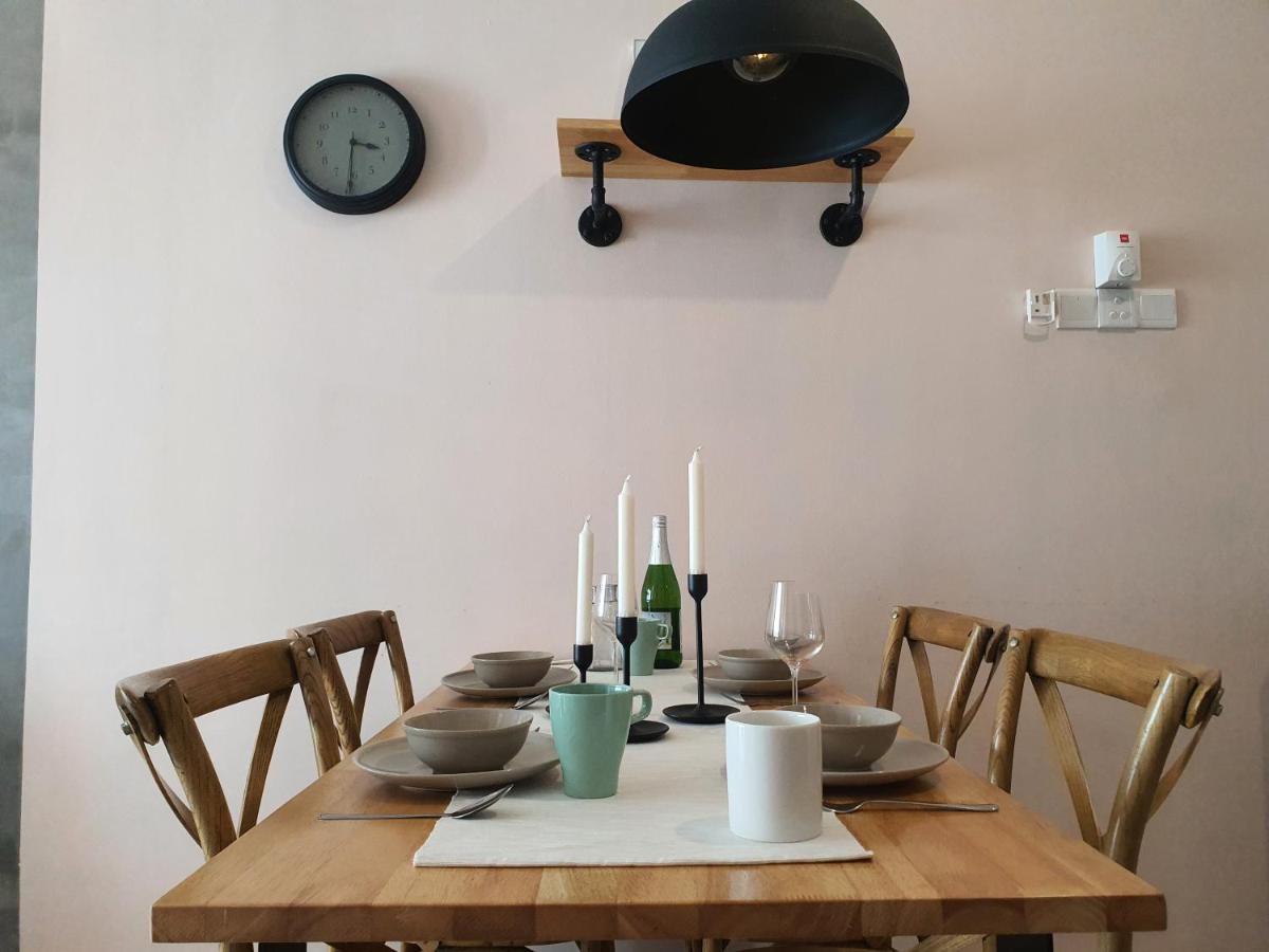 Cozy 2 Bedrooms 4 Pax Menjalara Near Desa Park City كوالالمبور المظهر الخارجي الصورة